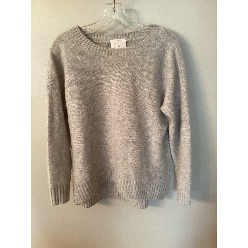 SUNNY THE LABEL SIZE LARGE LIGHT GREY 100% CASHMERE CREWNECK SWEATER